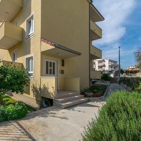 Duće Apartments Srecko מראה חיצוני תמונה