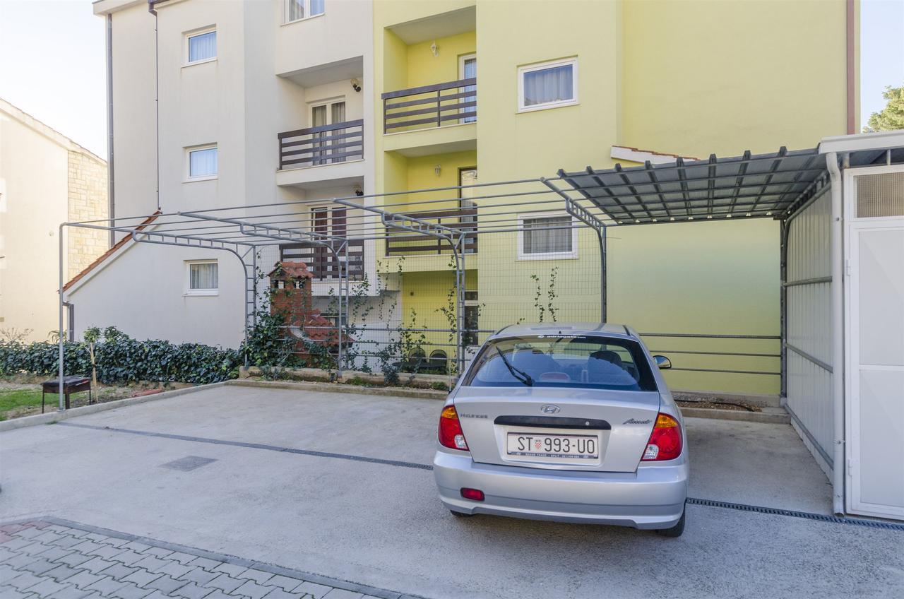 Duće Apartments Srecko מראה חיצוני תמונה